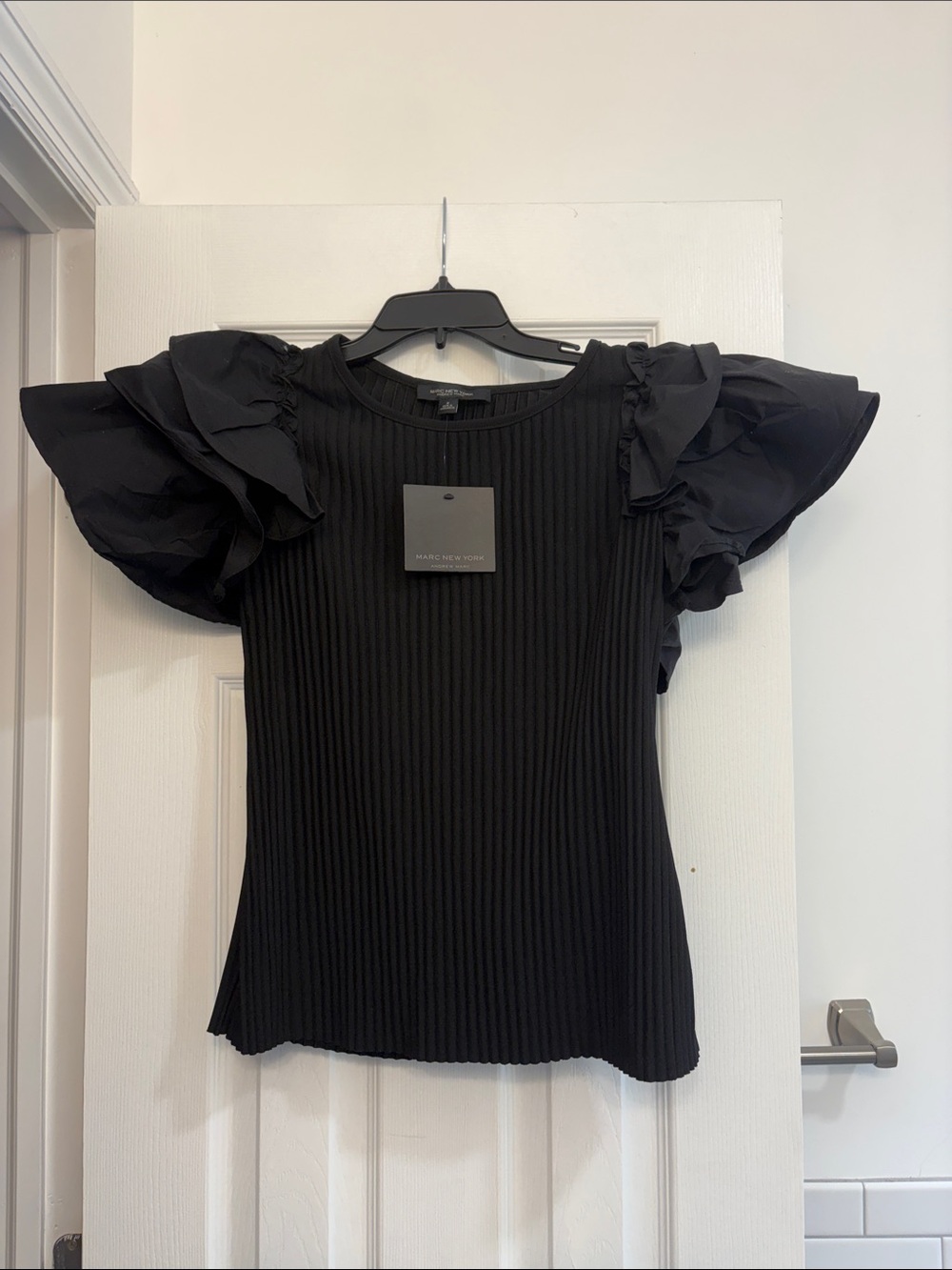 Stylish Black Ruffle-Sleeve Ribbed Top